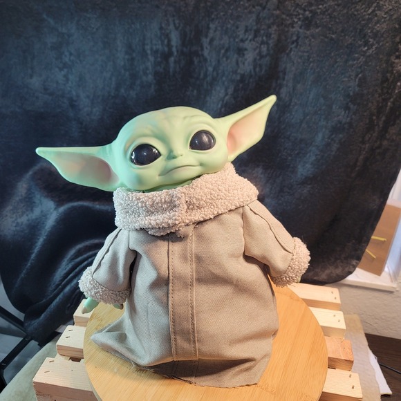 Mattel Star Wars The Child Grogu Plush with Satchel 11" Baby Yoda 2020 Disney - Picture 2 of 10